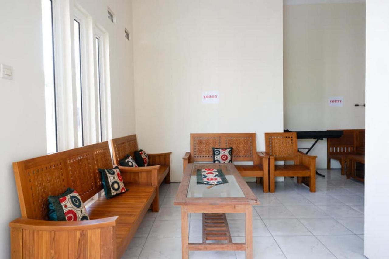 Reddoorz @ Jalan Raya Kaliwungu Selatan Kendal Otel Dış mekan fotoğraf